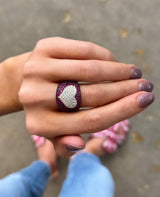 Collar con etiqueta inicial