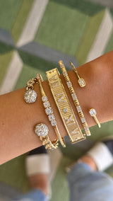 Pulsera de eslabones piramidales