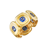 Banda de cigarros apilados