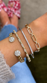 Pulsera de eslabones piramidales