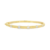 Pulsera de eslabones piramidales