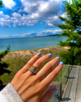 Banda con números romanos totalmente dorada