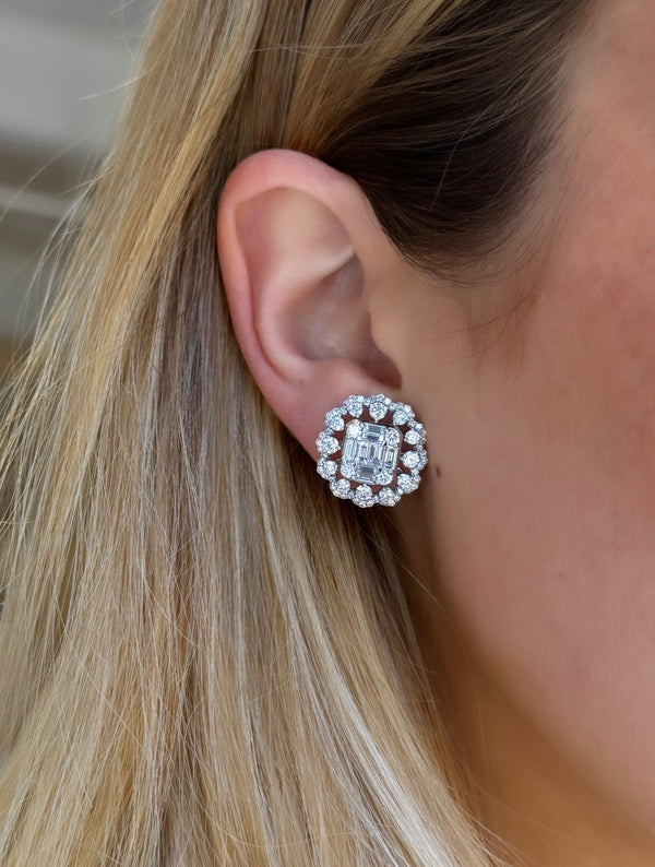 Pendientes con diamantes llamativos